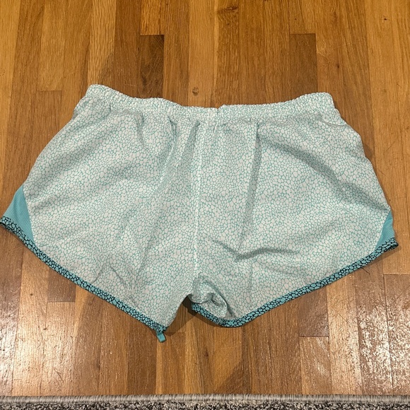 *last chance* Nike | Women's Light Blue Athletic Shorts - Picture 11 of 15